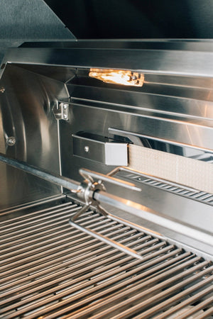 American Made Grills Alturi 36" Freestanding Grill.