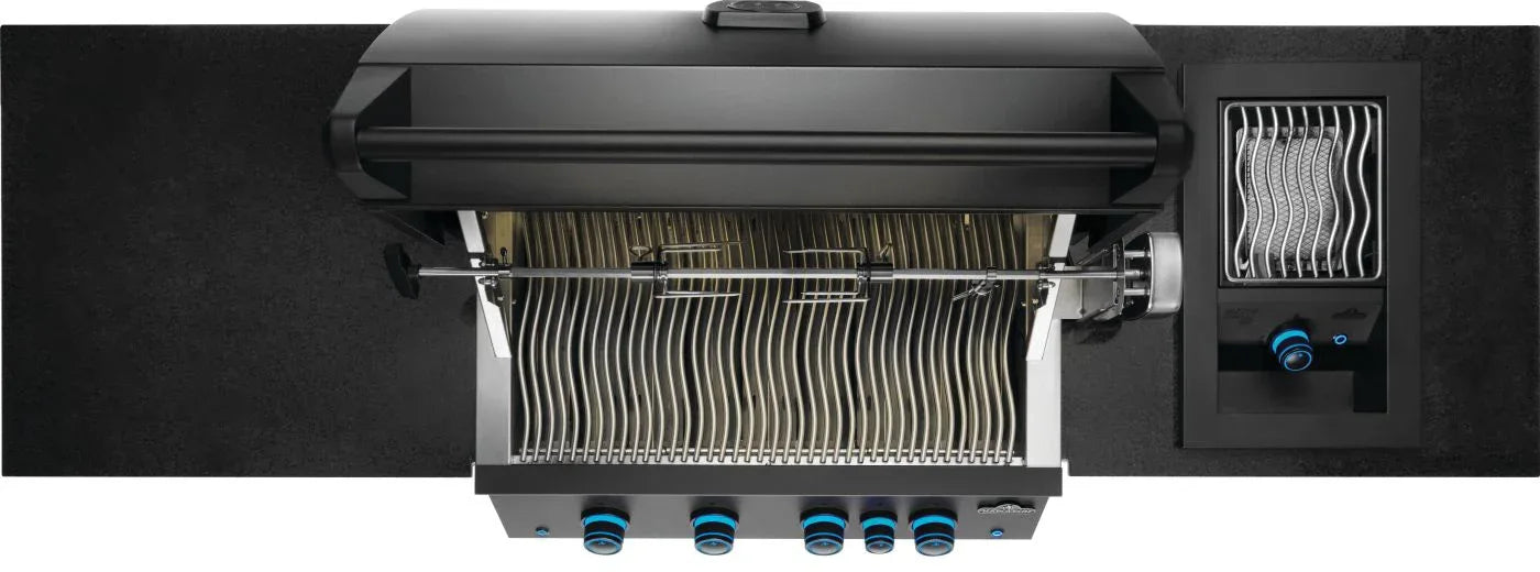 Napoleon Phantom Oasis 300 Outdoor Kitchen Island w/Built-in 700 Series 32" Grill.