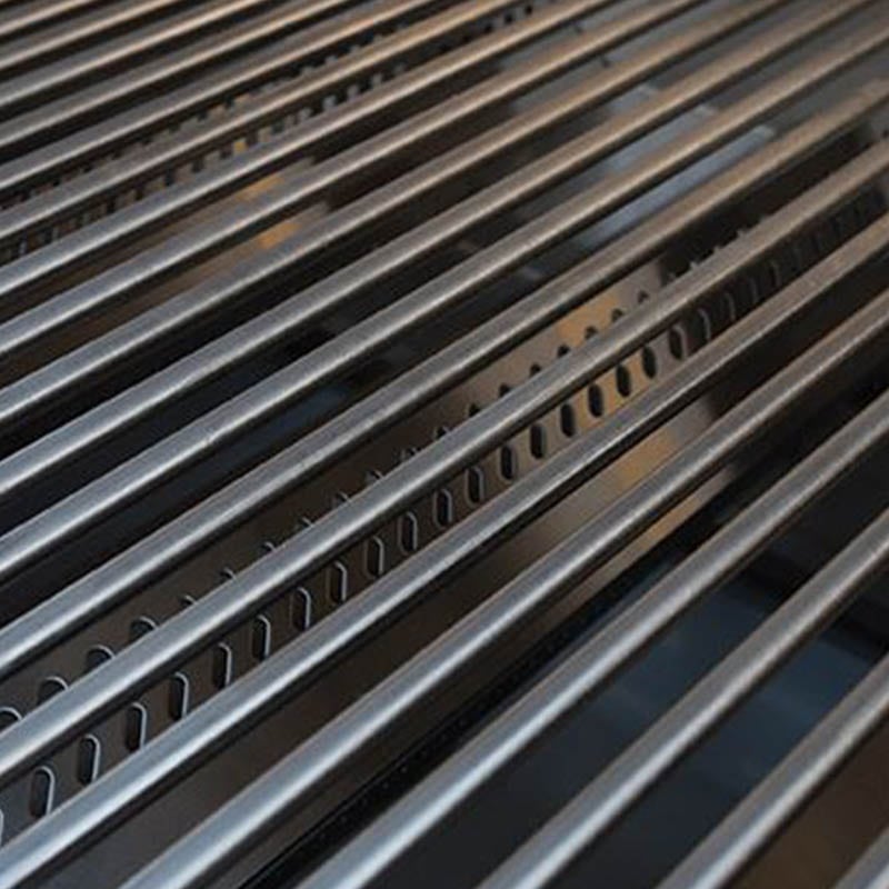 Bull Steer Premium 24-Inch 3-Burner Built-In Gas Grill.