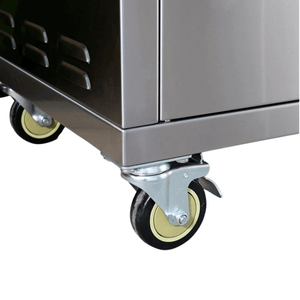 Bull Outlaw 30-Inch 4-Burner Freestanding Gas Grill.