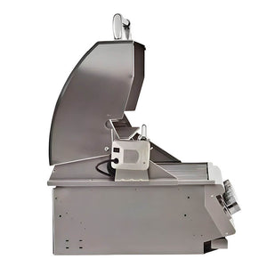Bull Brahma 38 Inch 5 Burner Built-In Gas Grill.