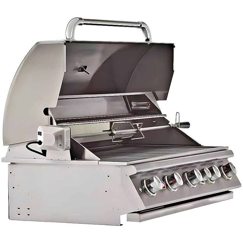 Bull Brahma 38 Inch 5 Burner Built-In Gas Grill.