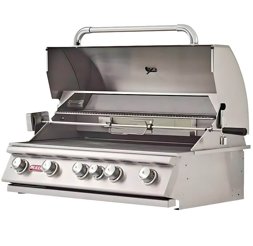 Bull Brahma 38 Inch 5 Burner Built-In Gas Grill.