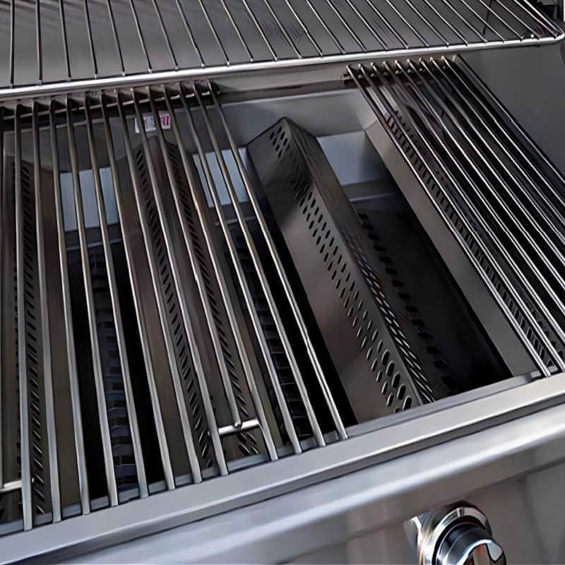 Bull Brahma 38 Inch 5 Burner Built-In Gas Grill.