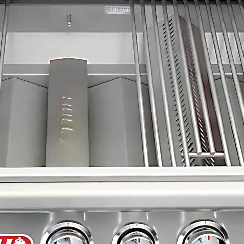 Bull Diablo 46 Inch 6-Burner Built-In Gas Grill.