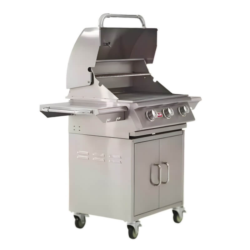 Bull Steer 24 Inch 3 Burner Stainless Steel Freestanding Grill.