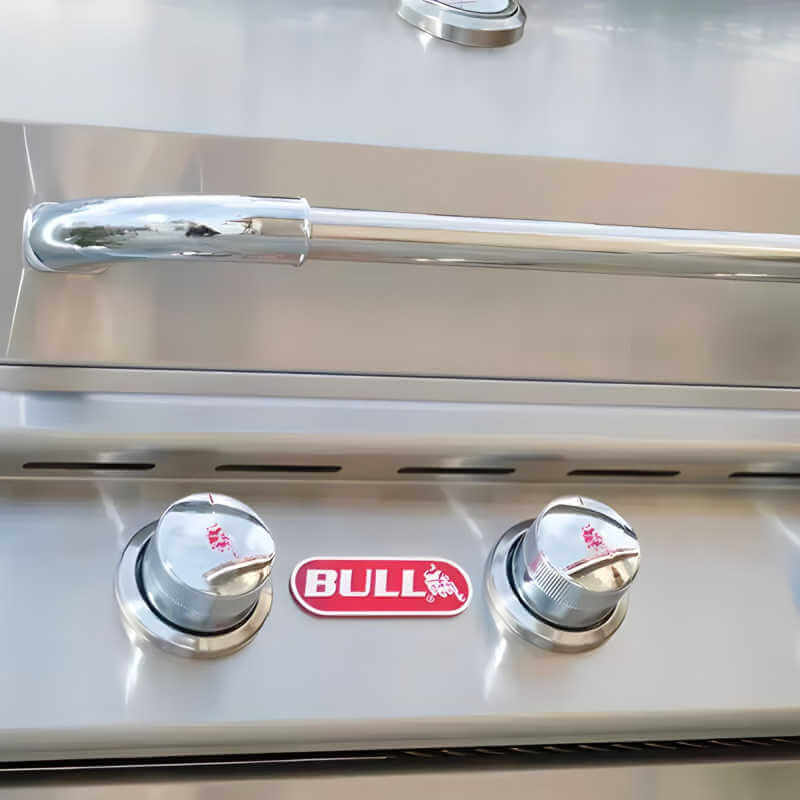 Bull Steer 24 Inch 3 Burner Stainless Steel Freestanding Grill.