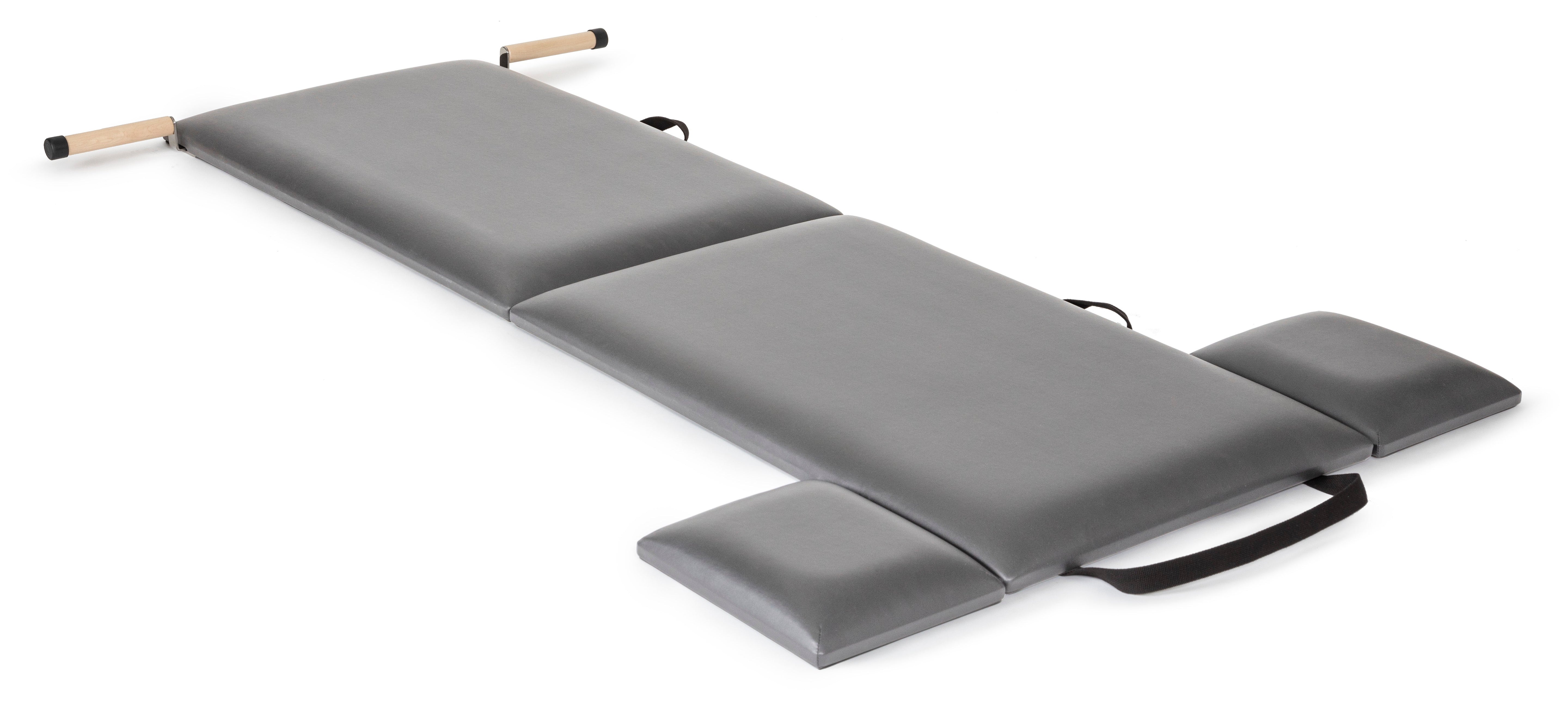 Elina Pilates® Folding Mat with Handles.