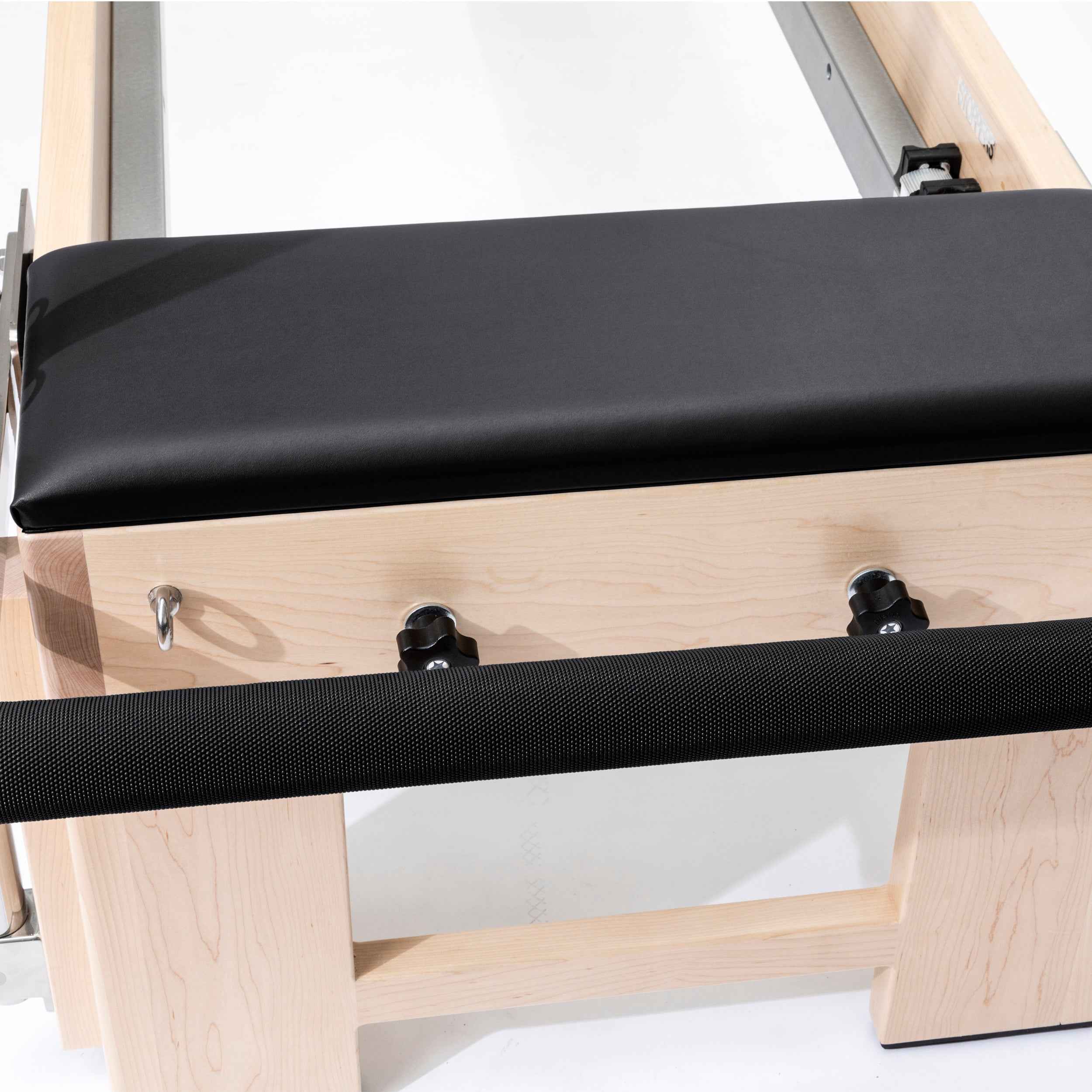 Elina Pilates® Elite Cadillac-Reformer.