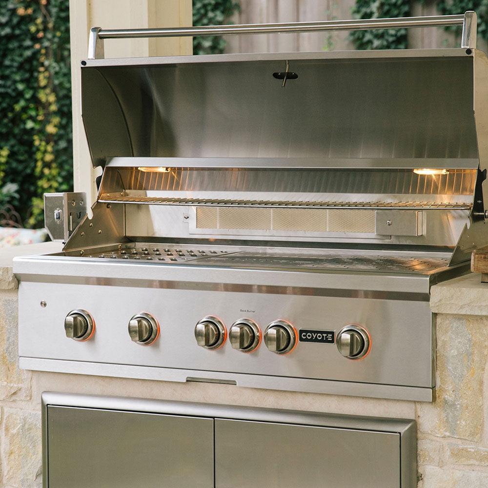 Coyote S-Series 42 Inch Built-In Gas Grill - C2SL42 LP/NG.