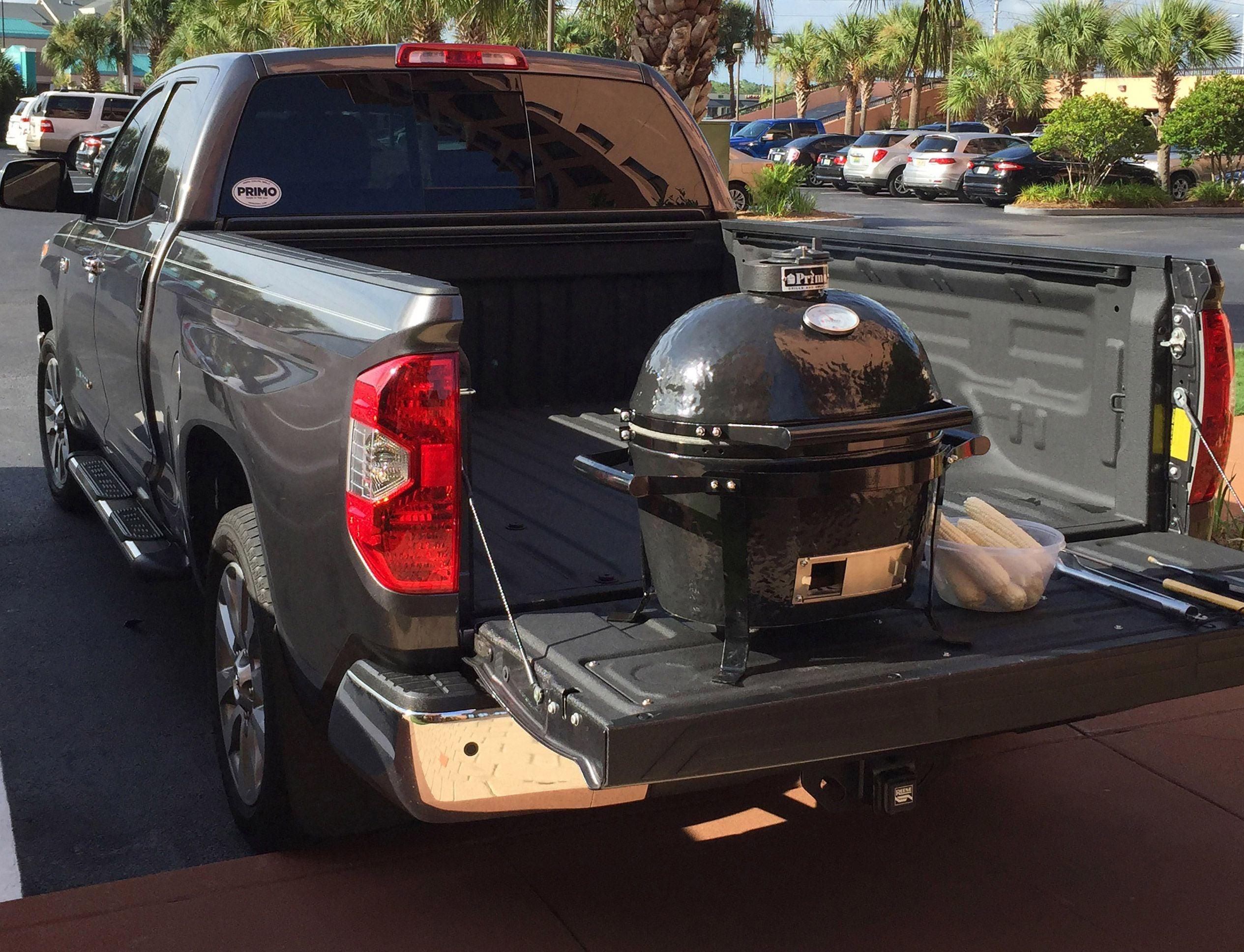 Primo Oval XL 400 Ceramic Kamado Grill PGCXLH.