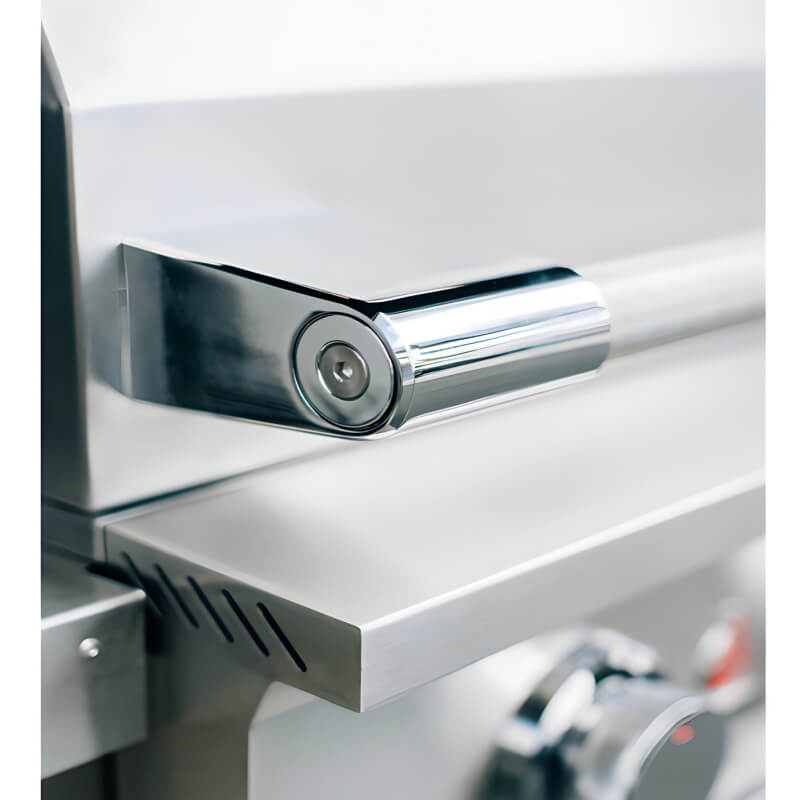 TrueFlame E Series 25 Inch 3 Burner Freestanding Gas Grill.
