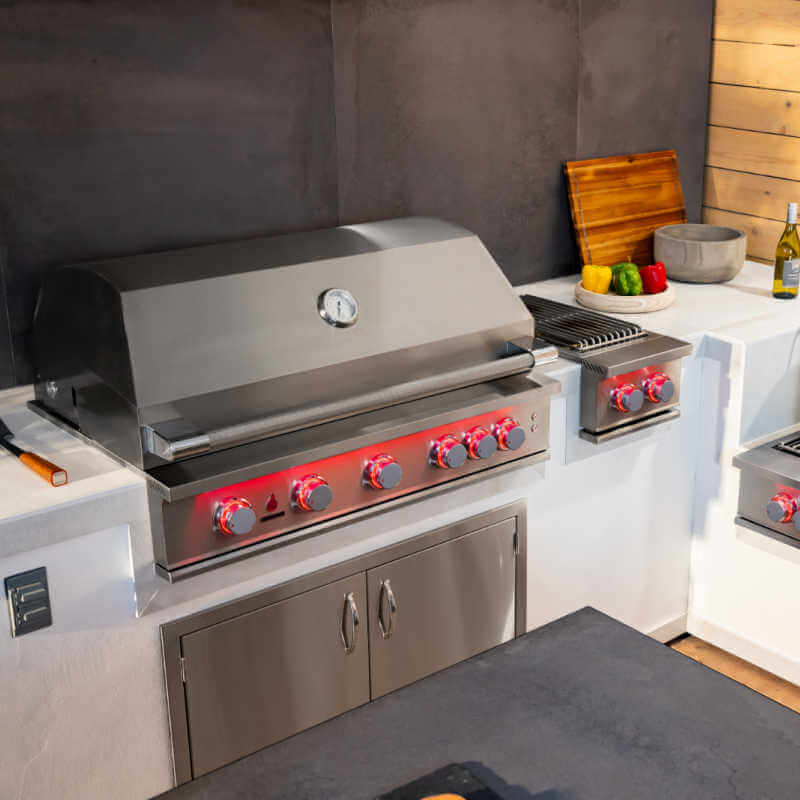 TrueFlame 40 Inch 5 Burner Built-In Gas Grill.