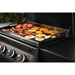 Napoleon Rogue Pro Phantom 30-Inch Freestanding Gas Griddle.