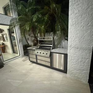 Napoleon Oasis 100 Outdoor Kitchen Island w/ Built-in 500 Series 32 Propane Grill  & Valet Gray Granite Countertop.