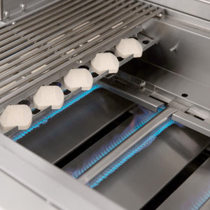 Summerset Sizzler 32-Inch 4-Burner Gas Grill.