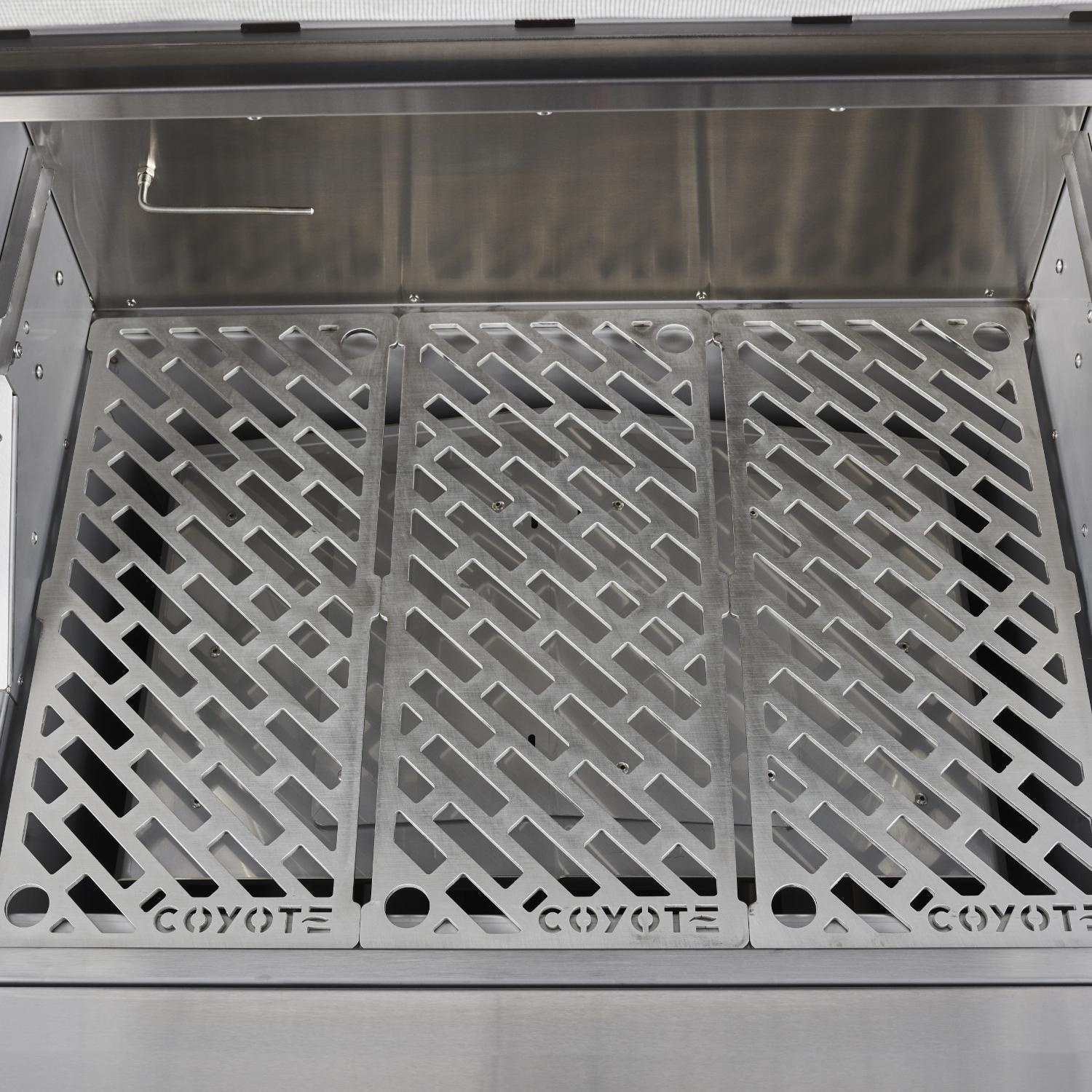 Coyote 28-inch Built In Pellet Grill - C1P28.