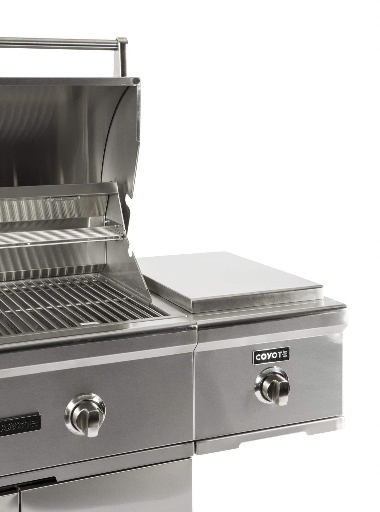 Coyote C-Series 28 Inch Built In Gas Grill - C1C28 LP/NG.