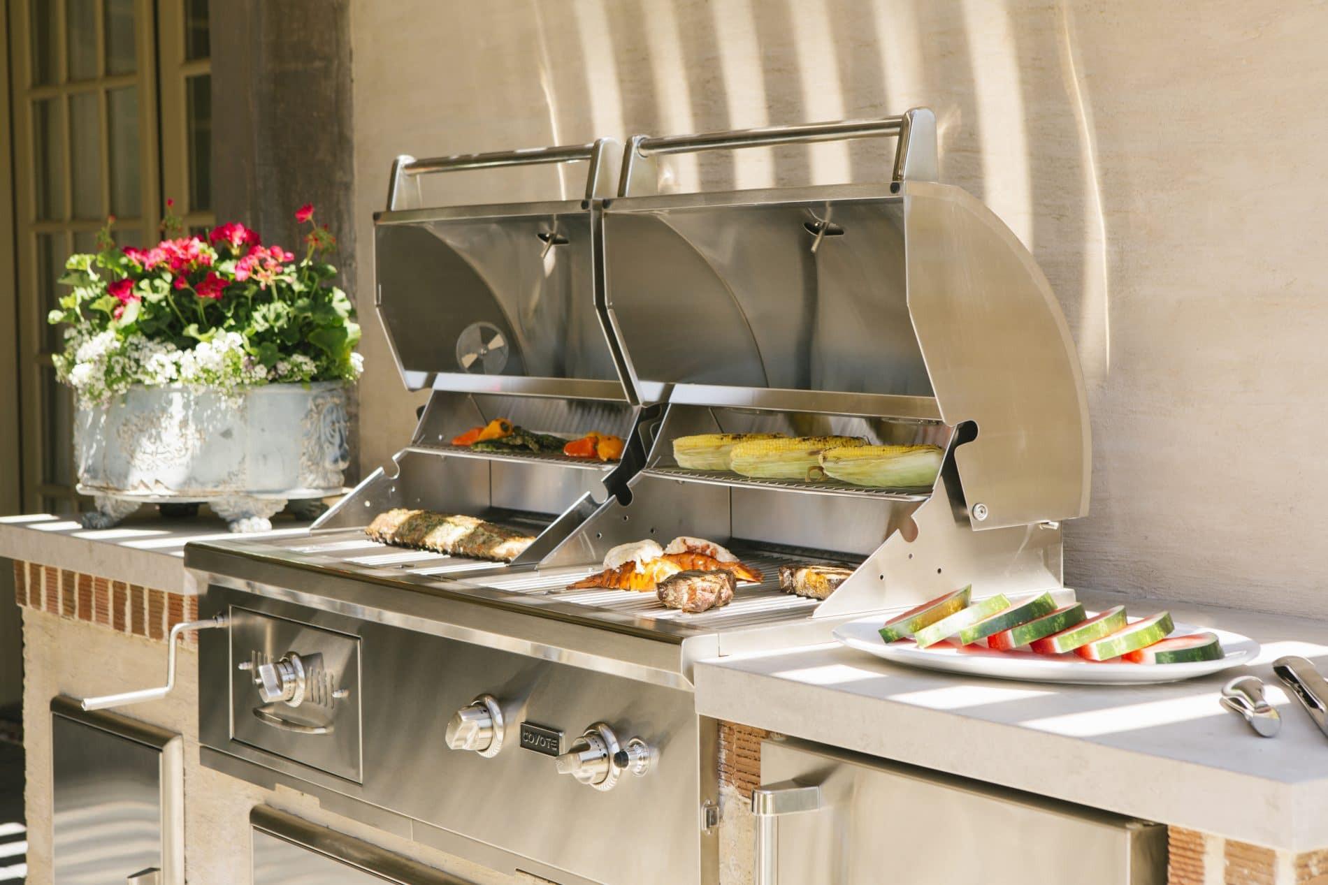 Coyote 50 Inch Hybrid Built-In Grill - C1HY50 LP/NG.