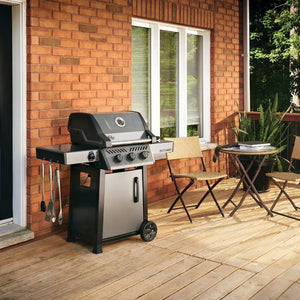 Napoleon Freestyle 365 Freestanding Gas Grill.