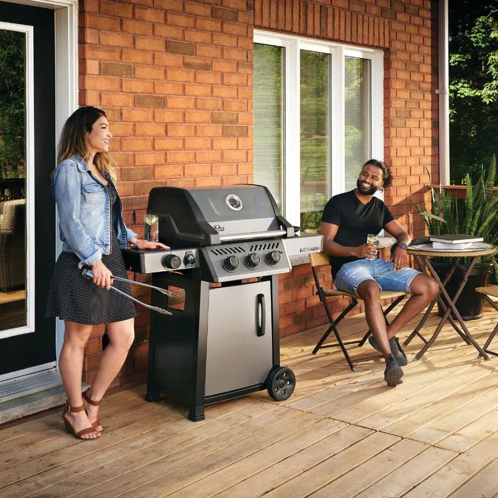Napoleon F365DSBPGT-ECP Freestyle 365 SB with Range Side Burner.