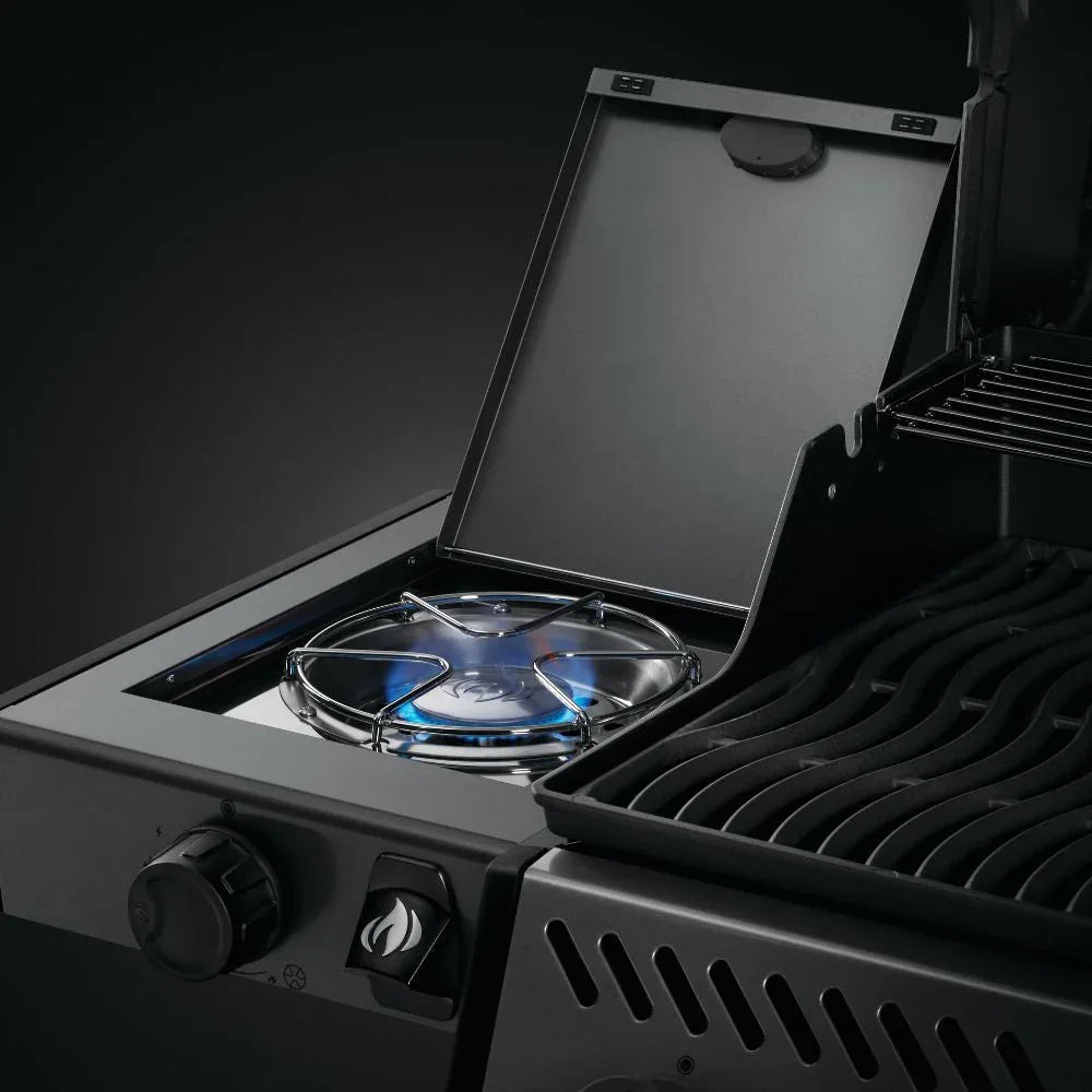 Napoleon F365DSBPGT-ECP Freestyle 365 SB with Range Side Burner.